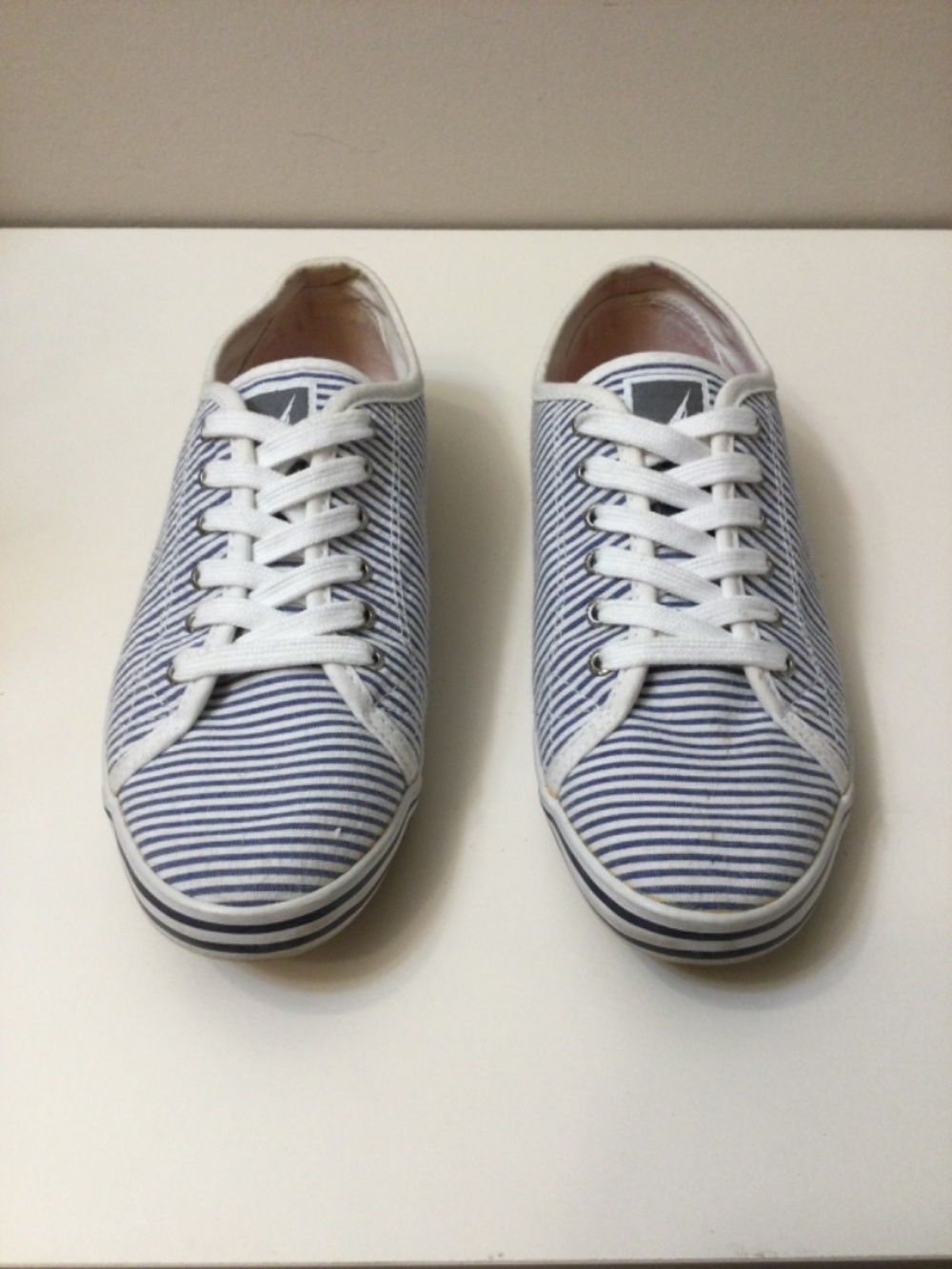 Nautica Lanyard Canvas Sneakers Women’s 7 US ( 38 EU) Blue White Striped Comfort - Picture 3 of 15